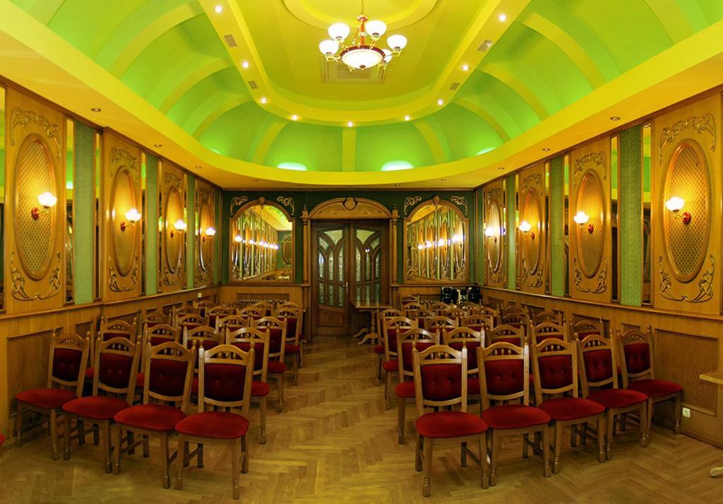 Hotel Star Mukačevo Exteriér fotografie